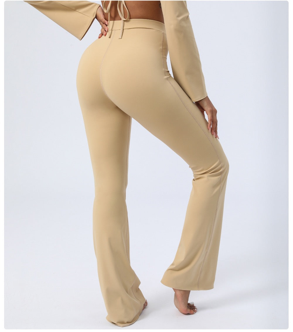 Backless Two-Piece Yoga Suit — Flared Pants