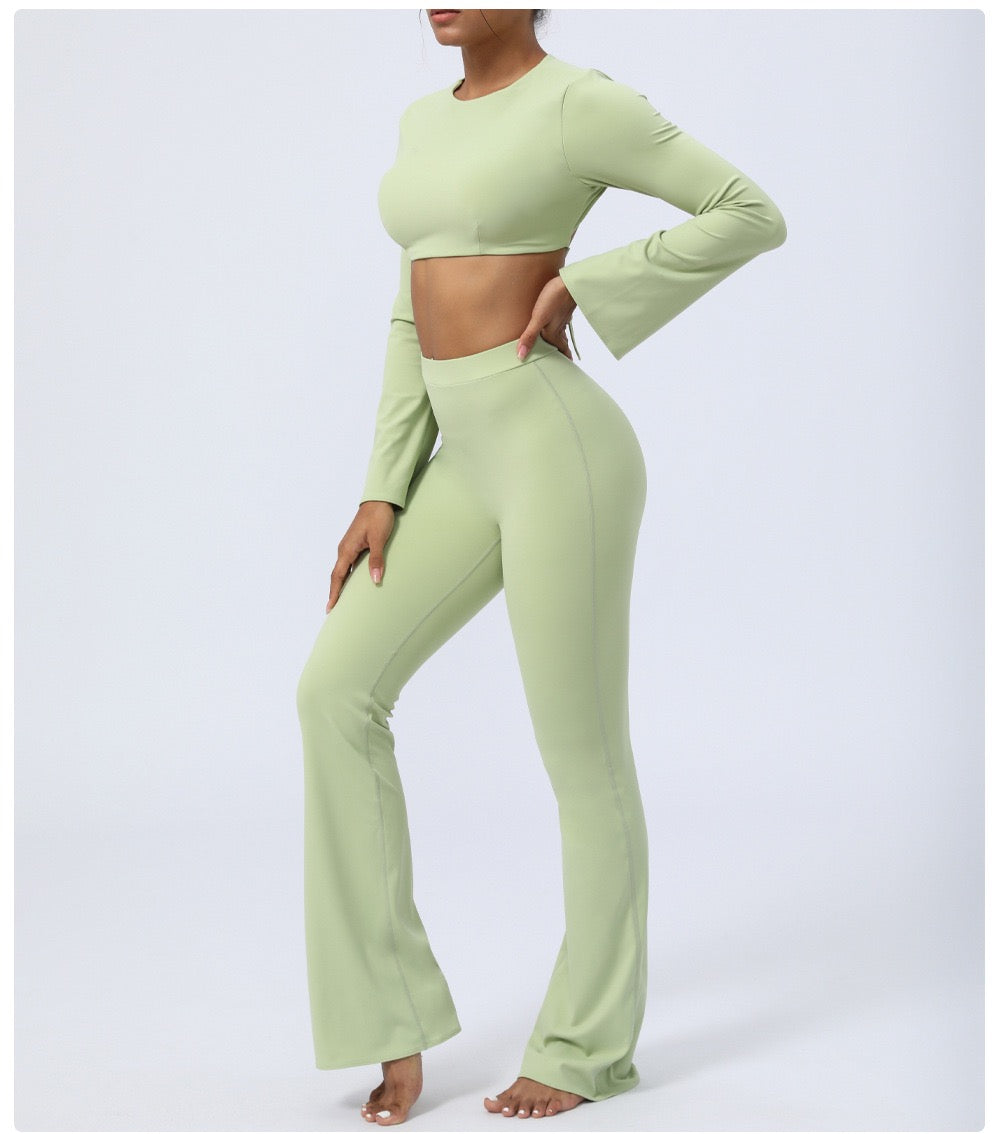 Backless Two-Piece Yoga Suit — Flared Pants