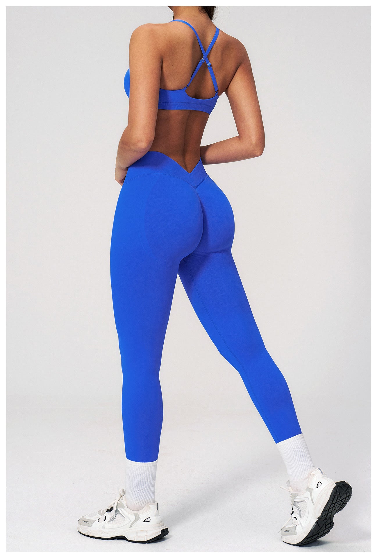 Seamless Sports Set — Asymmetric-Strap Bra & High-Waisted Leggings